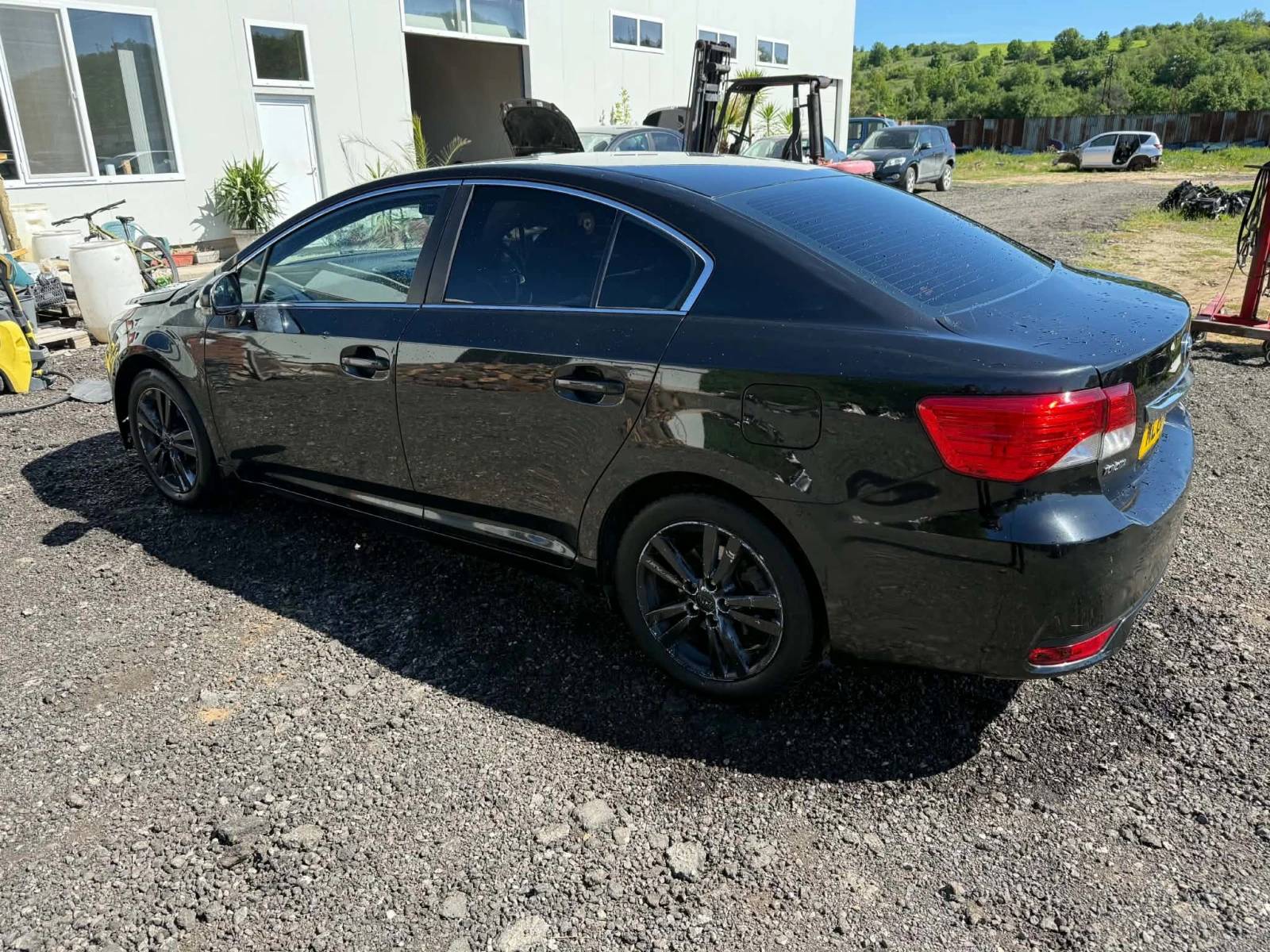 Toyota Avensis 2. 0 D-4D 124 к. с. НА ЧАСТИ, снимка 2 - Автомобили и джипове - 52982190