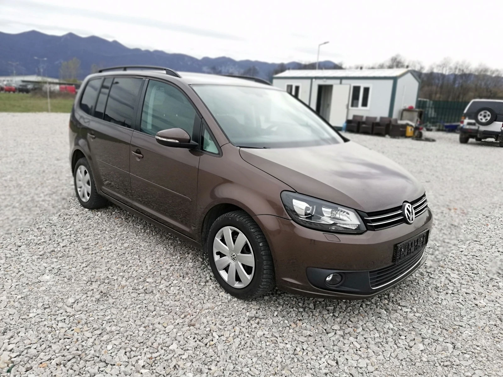 VW Touran 1.6TDI avtom IT. - изображение 8