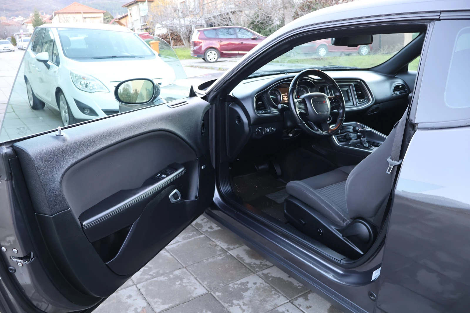Dodge Challenger | Mobile.bg � ����������� 13