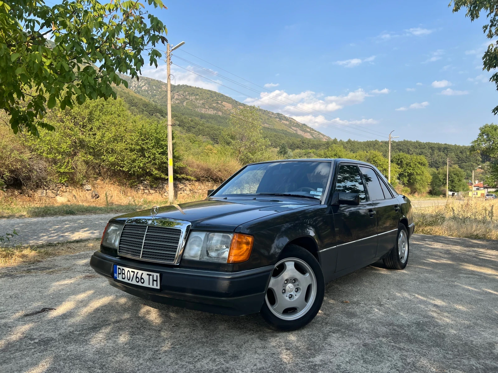 Mercedes-Benz 124 200E - изображение 2