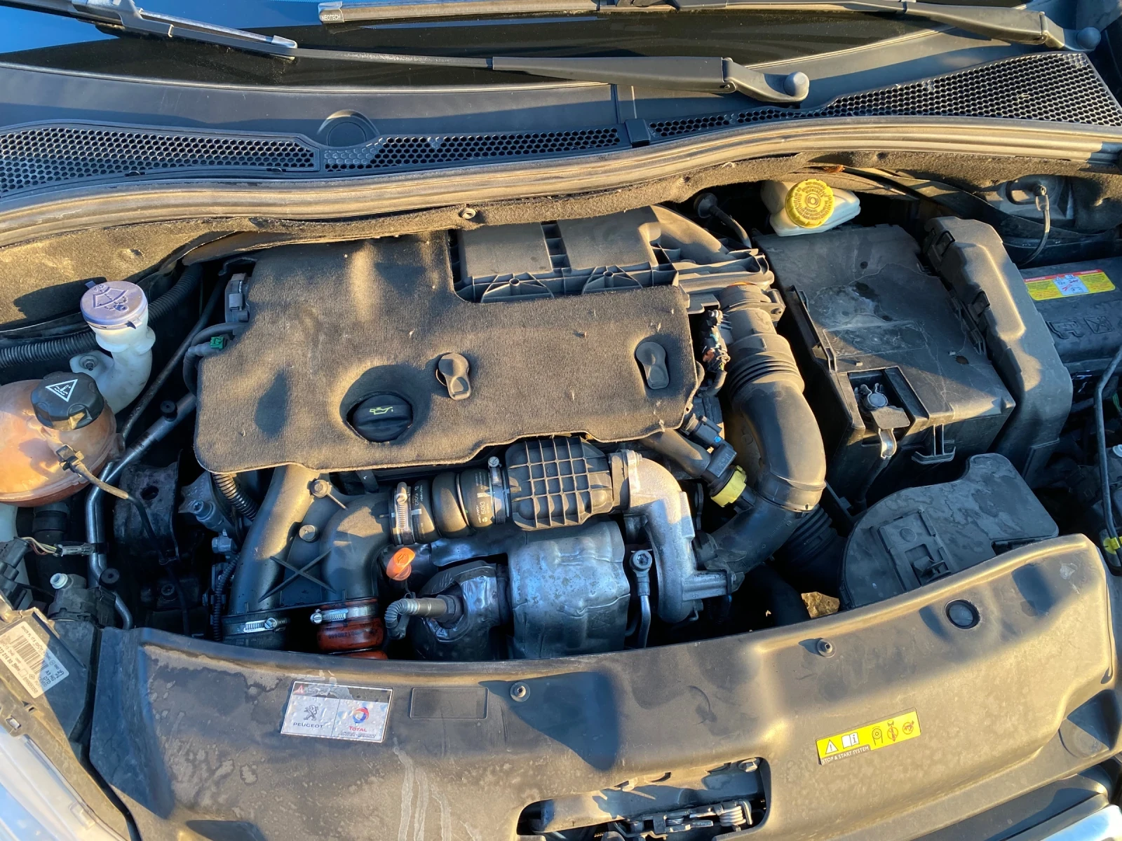 Peugeot 208 1.6 ehdi 92hp  | Mobile.bg   16