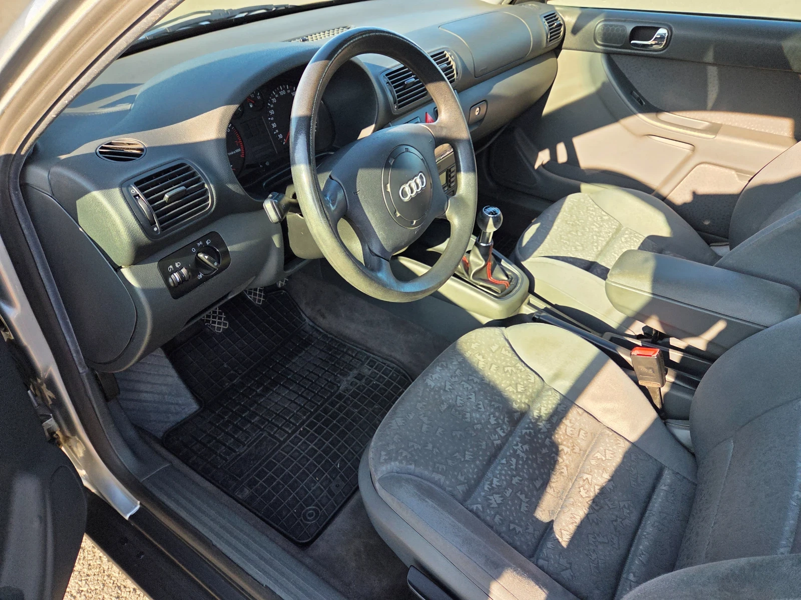 Audi A3 8L 1.6 101 к.с. - изображение 8
