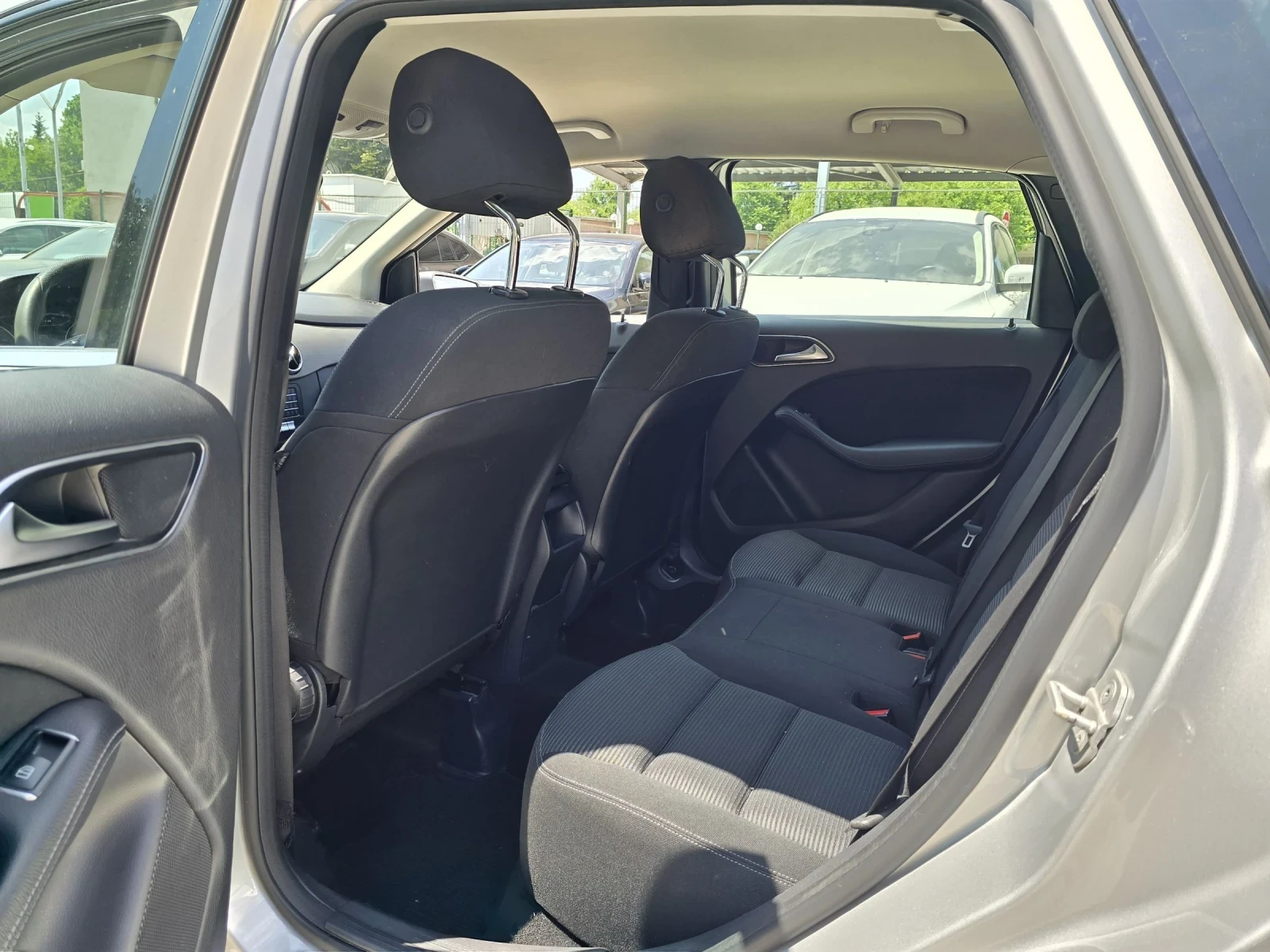 Mercedes-Benz B 180   | Mobile.bg   11