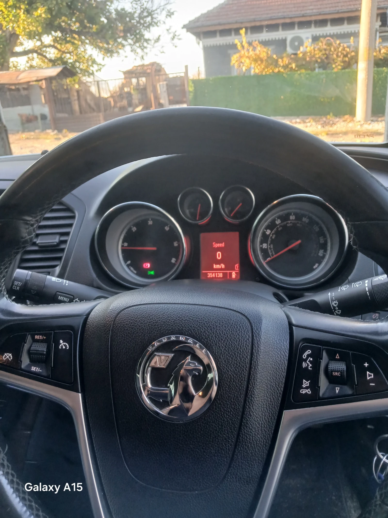 Opel Insignia 2.0 - изображение 6