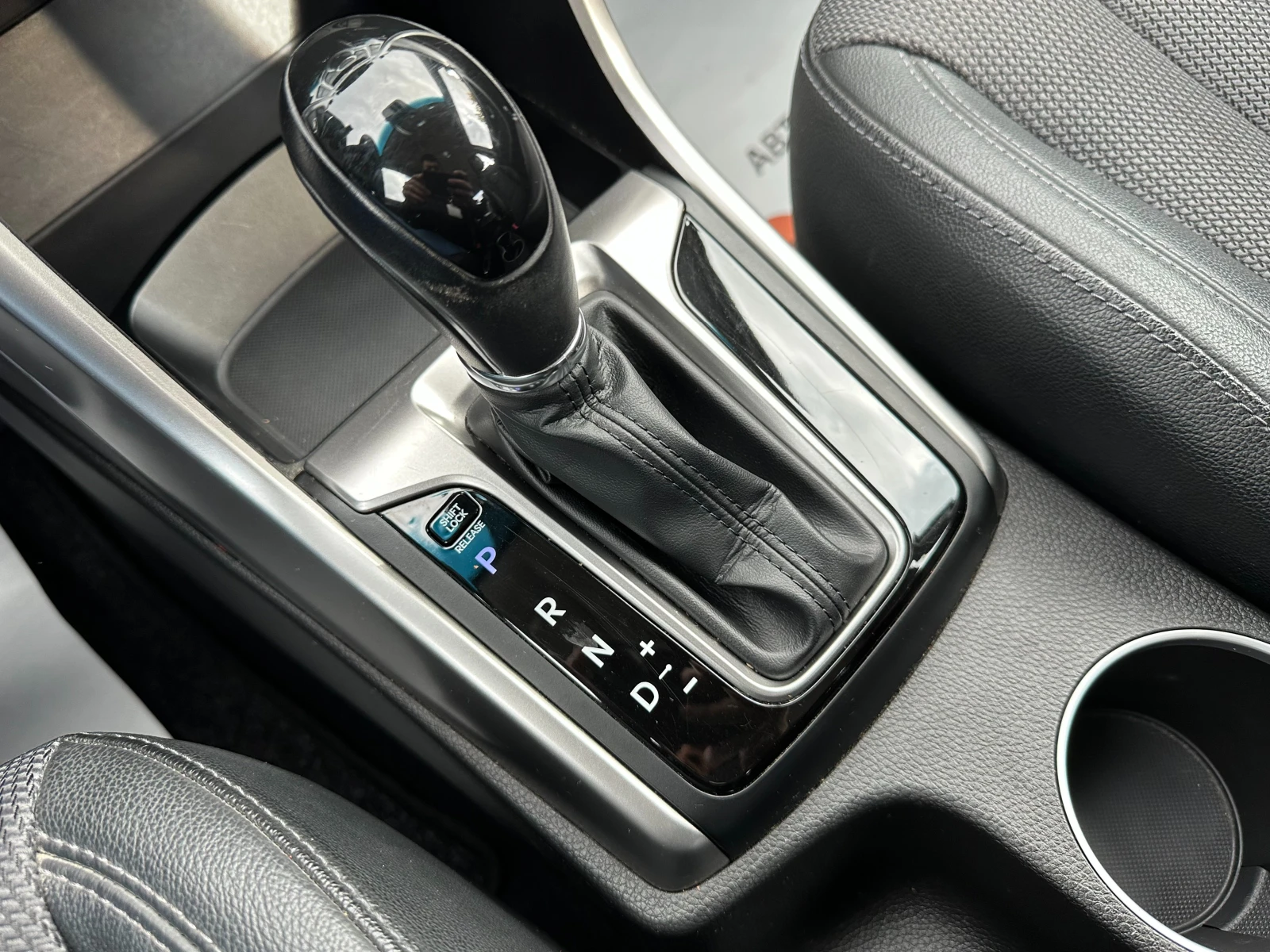 Hyundai I30 1.6d // . | Mobile.bg   13