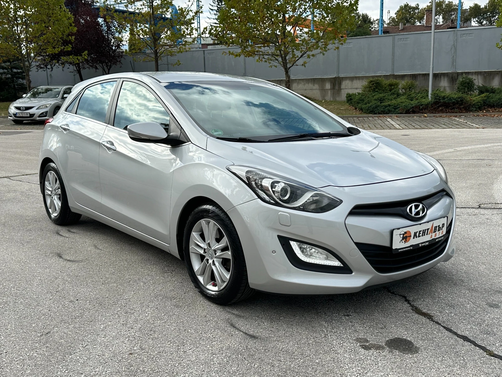 Hyundai I30 1.6d Автомат/Хечбек/Доказани км. - изображение 6