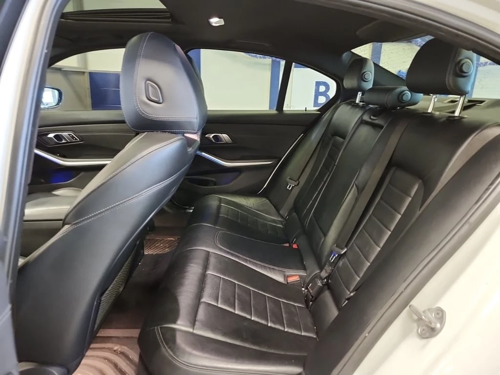 BMW 330 I XDRIVE 2019 * CARFAX *    | Mobile.bg   11