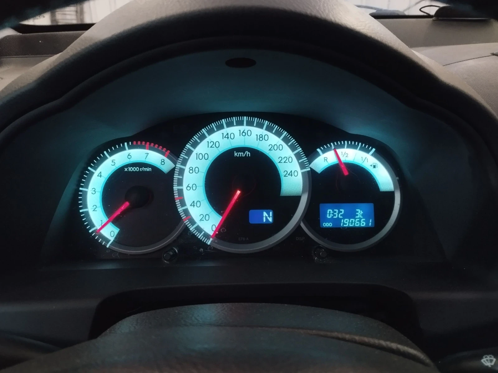 Toyota Corolla verso 1.8VVTI BENZIN/GAS | Mobile.bg � ����������� 10