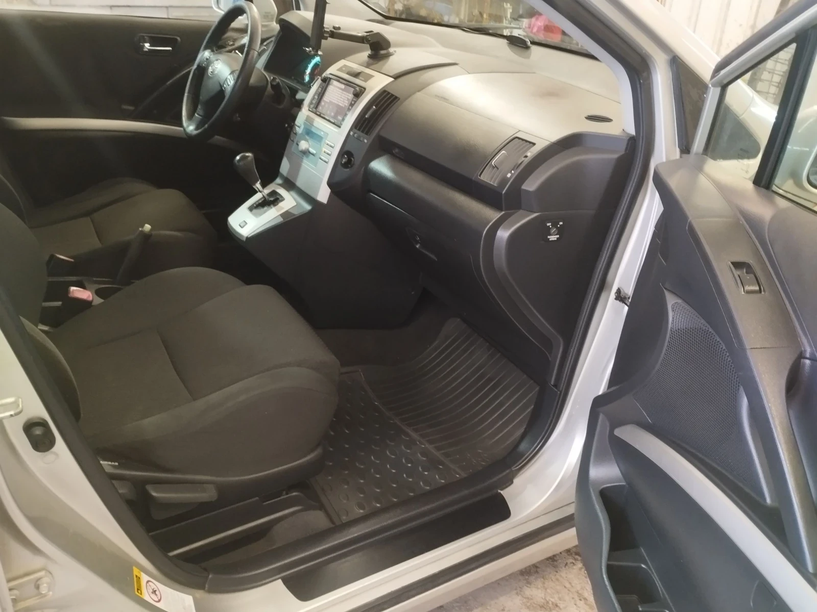 Toyota Corolla verso 1.8VVTI BENZIN/GAS | Mobile.bg � ����������� 17