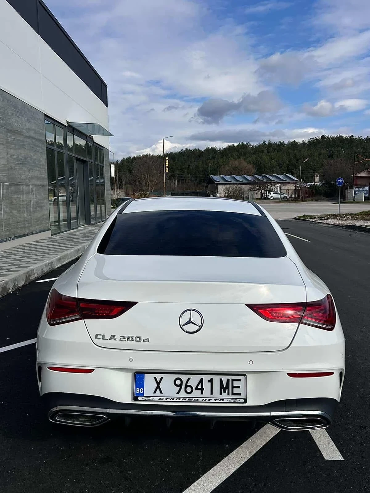 Mercedes-Benz CLA 200, снимка 5 - Автомобили и джипове - 53781864
