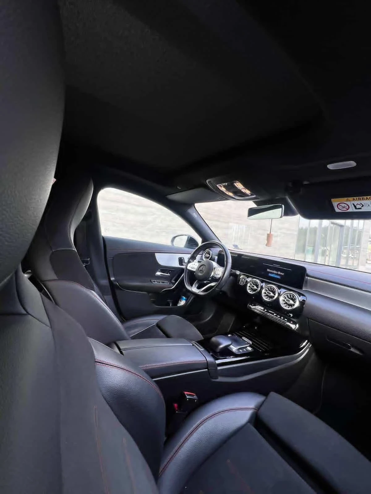 Mercedes-Benz CLA 200, снимка 13 - Автомобили и джипове - 53781864