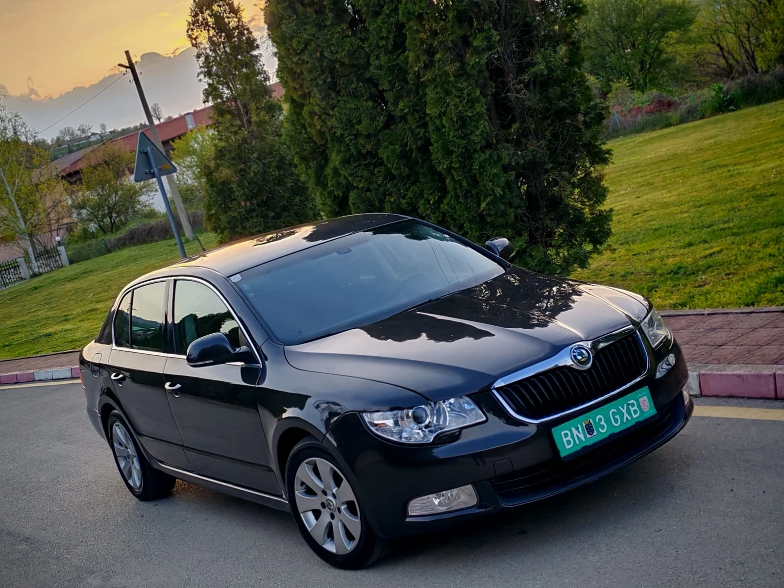 Skoda Superb 1.9TDI(105)* НАВИГАЦИЯ* НОВ ВНОС* , снимка 10 - Автомобили и джипове - 54221126