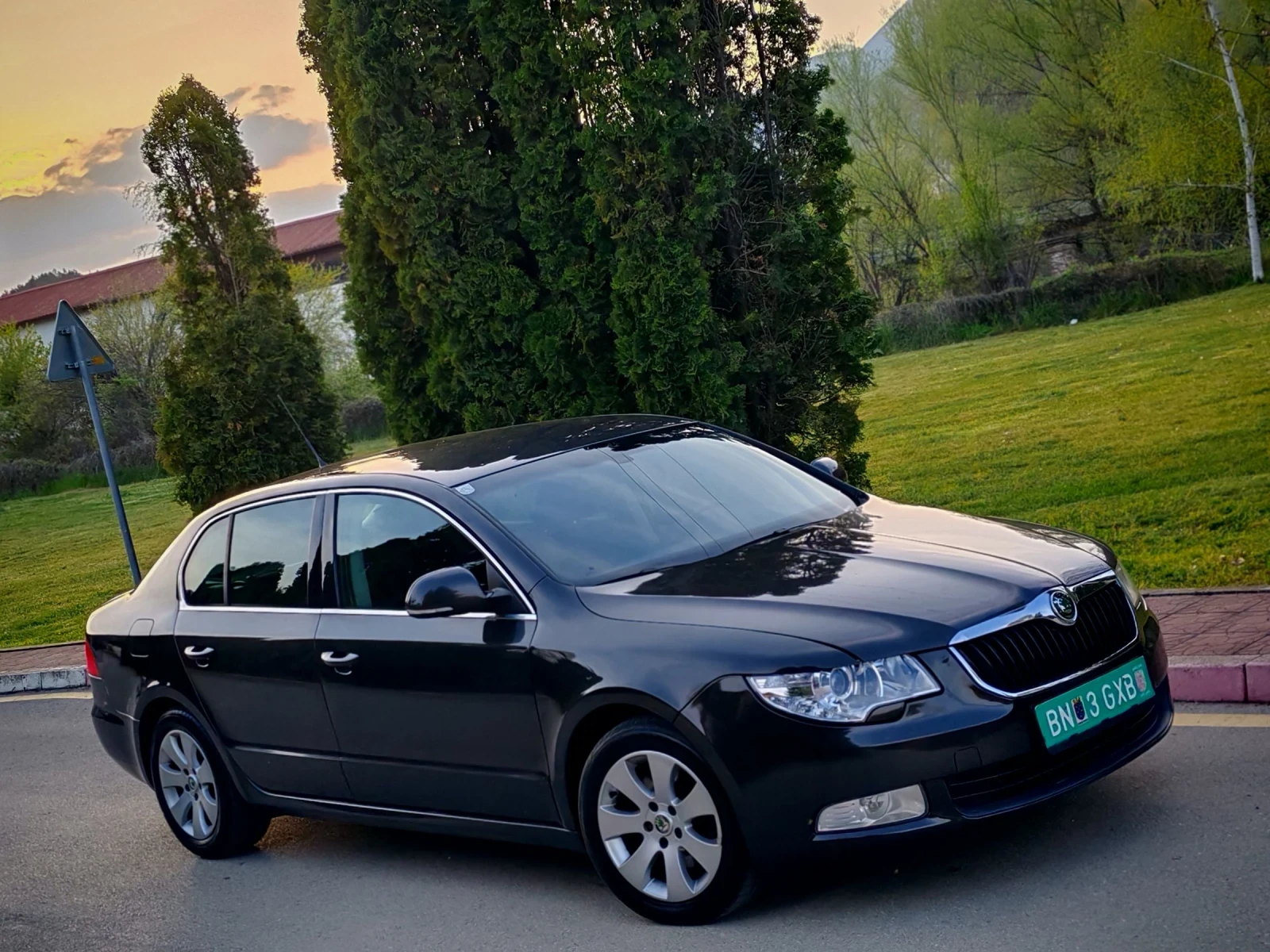 Skoda Superb 1.9TDI(105)* НАВИГАЦИЯ* НОВ ВНОС* , снимка 9 - Автомобили и джипове - 54221126