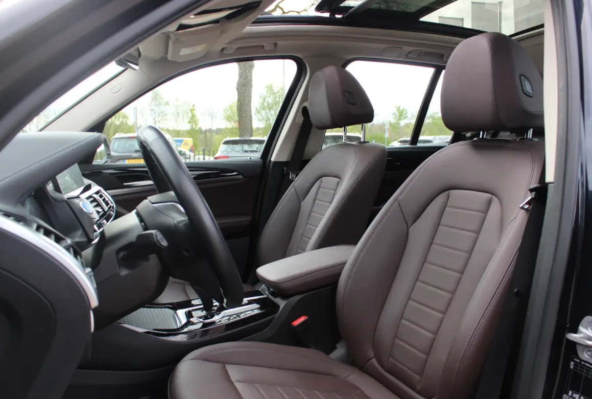 BMW iX3 Executive 80 kWh / SoH 96, 4% / Pano / 360 camera, снимка 7 - Автомобили и джипове - 54370183