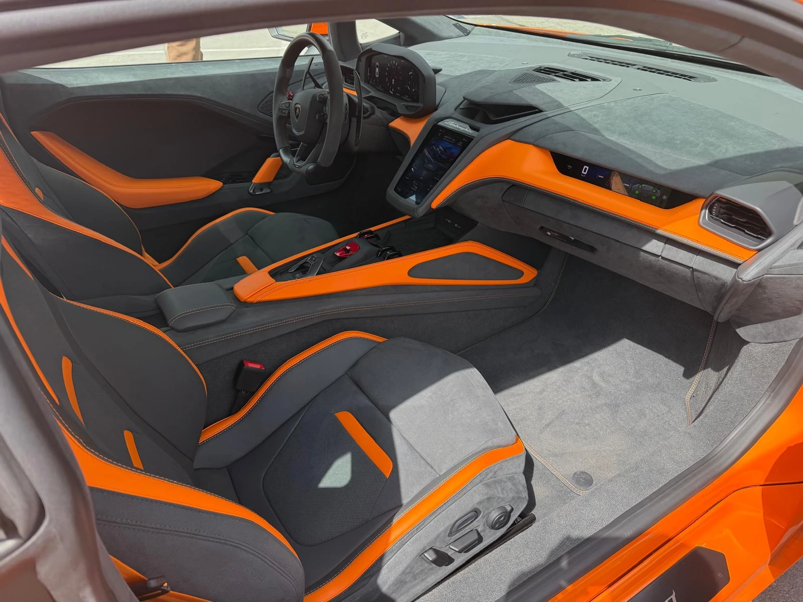 Lamborghini Temerario HPEV AWD DCT Carbon/Lift | Mobile.bg � ����������� 13