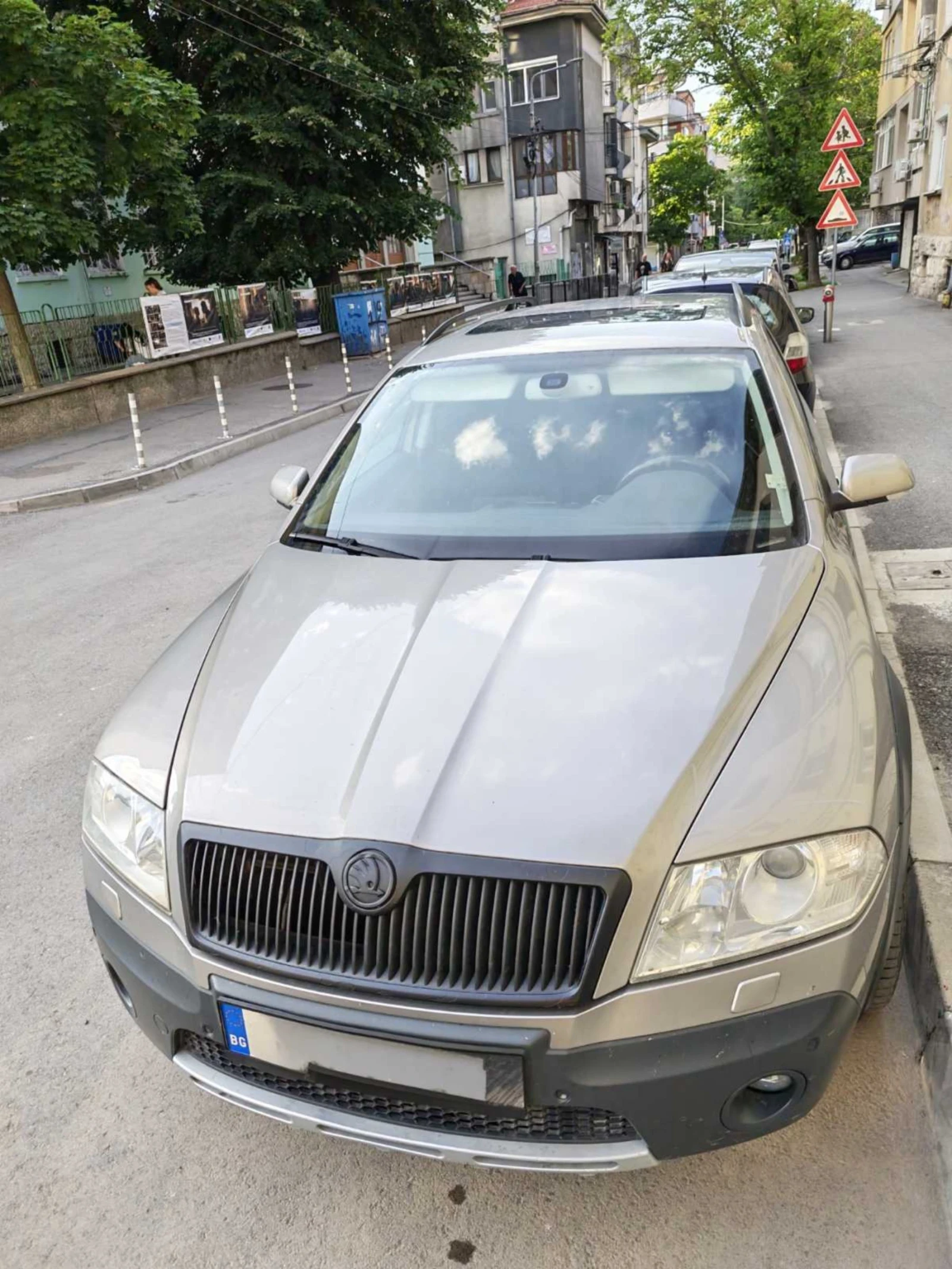 Skoda Octavia Scout, снимка 2 - Автомобили и джипове - 54732716