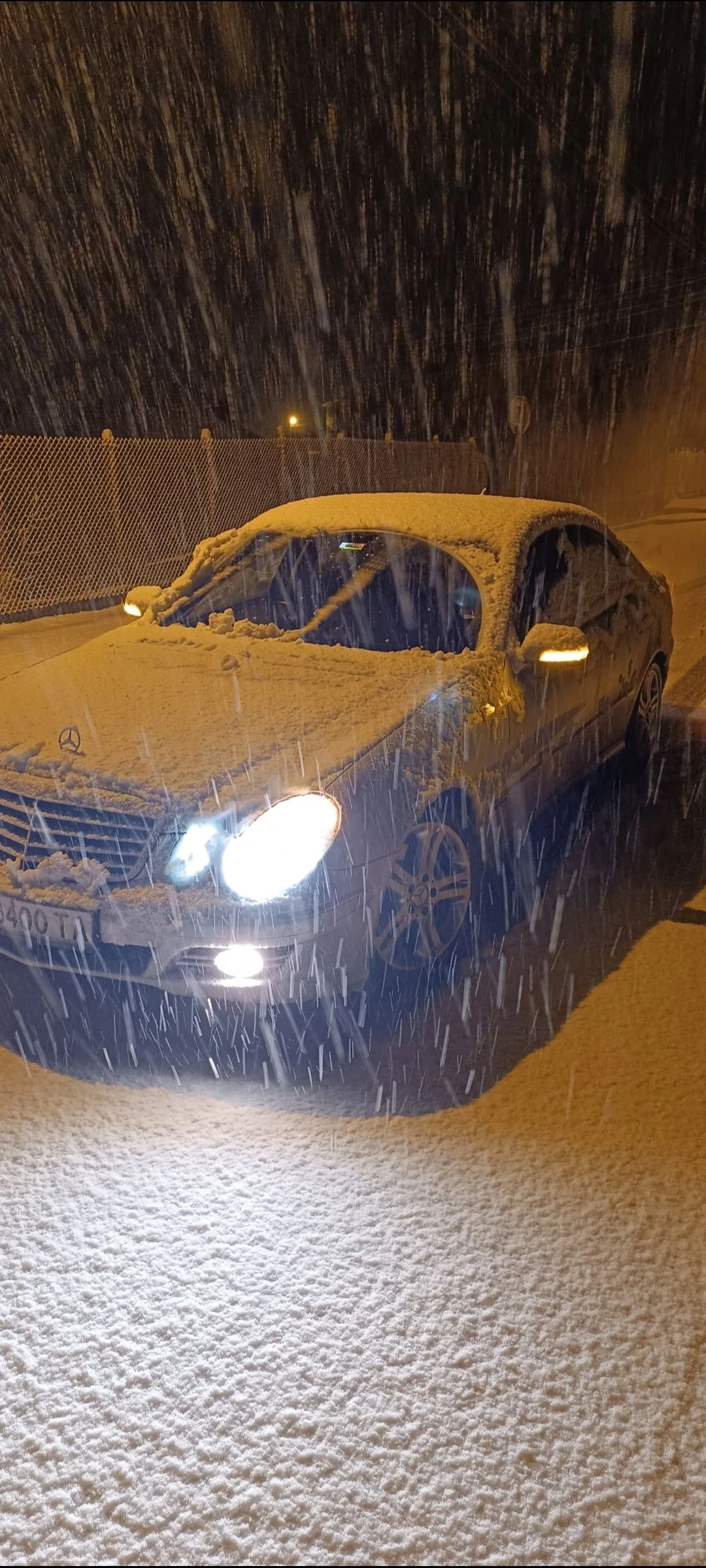 Mercedes-Benz E 320, снимка 8 - Автомобили и джипове - 54772159