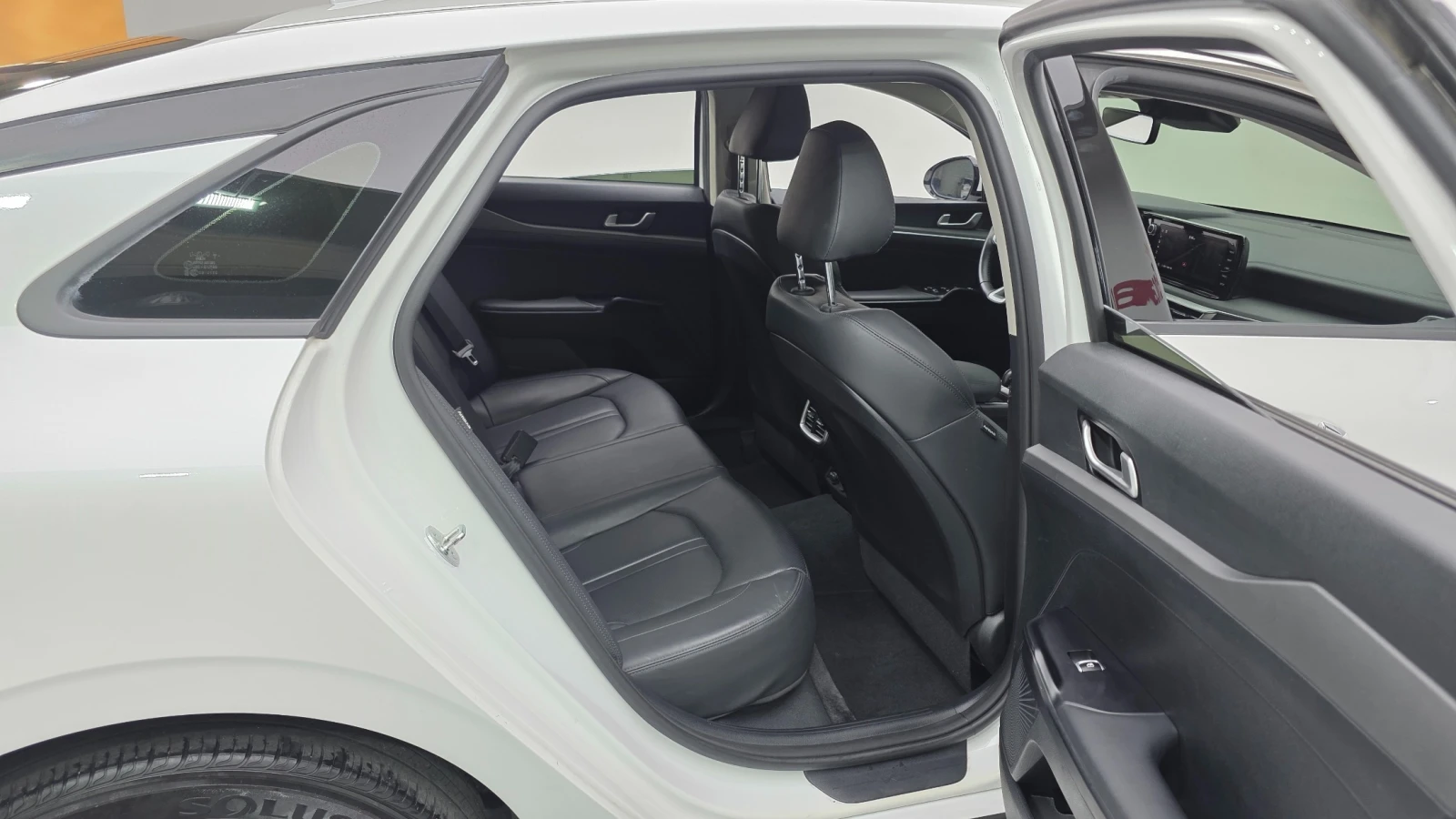 Kia K5 2.0 LPI Trendy | Adaptive Cruise | LED, снимка 11 - Автомобили и джипове - 55552166