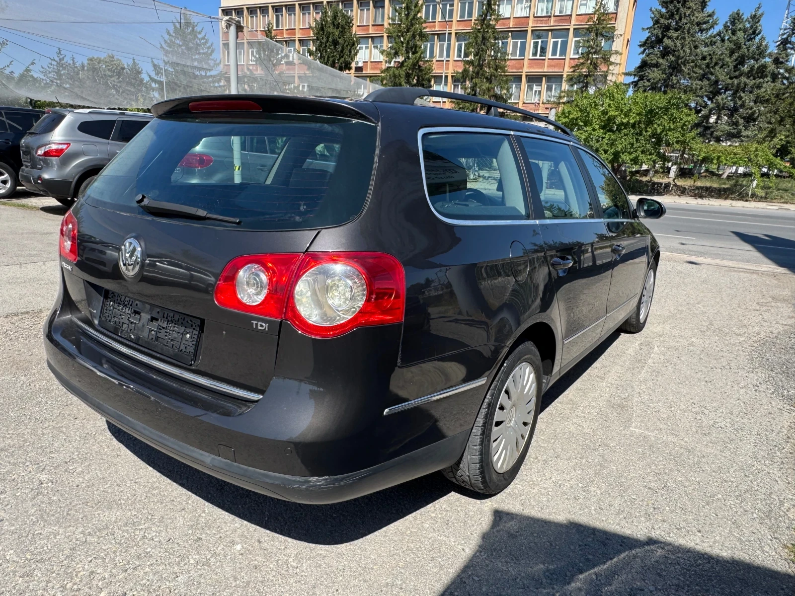 VW Passat 1, 9TDI 105k.c, снимка 6 - Автомобили и джипове - 55854197