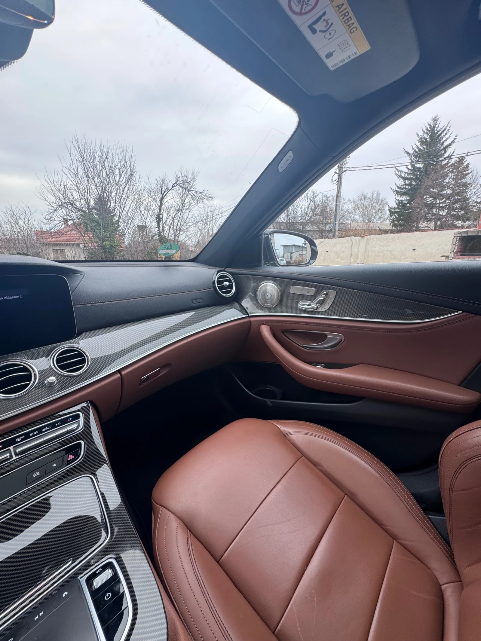 Mercedes-Benz E 220 AMG optic , снимка 11 - Автомобили и джипове - 56012867