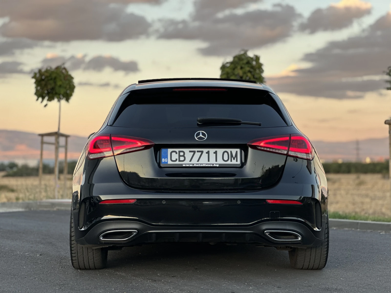 Mercedes-Benz A 180 AMG оптичен пакет, снимка 4 - Автомобили и джипове - 56127587