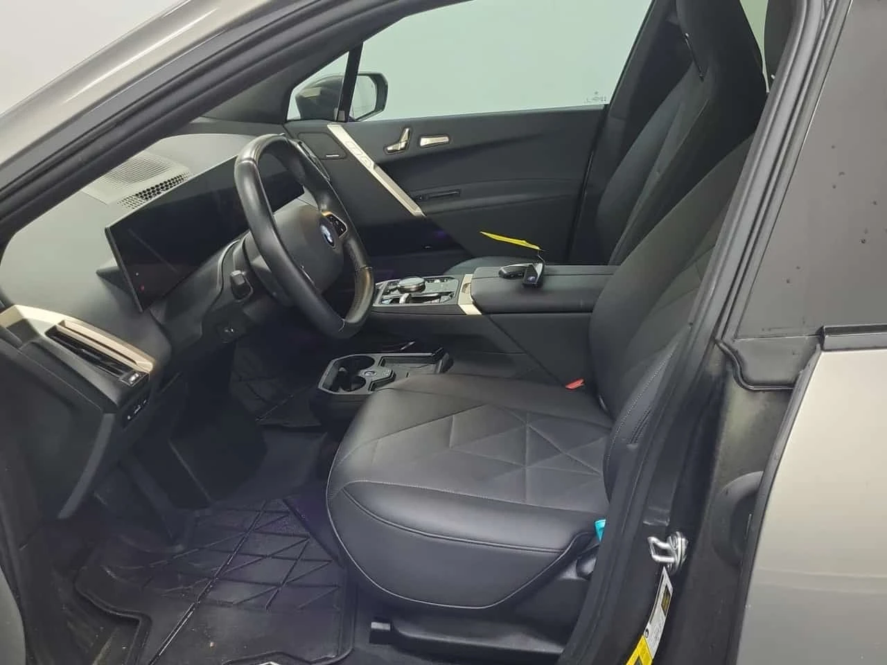 BMW iX * Sports Activity Vehicle Xdrive50 * CARFAX *  | Mobile.bg � ����������� 3