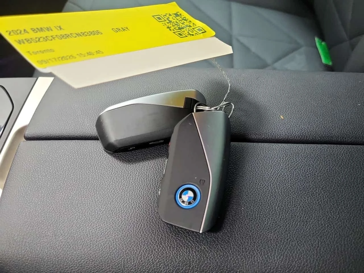 BMW iX * Sports Activity Vehicle Xdrive50 * CARFAX *  | Mobile.bg � ����������� 8