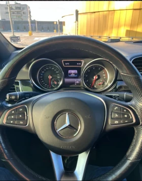 Mercedes-Benz GLE 400 4Matic/AMG/9G/DISTRONIC+ /AIR/ HARMAN 333кс, снимка 2