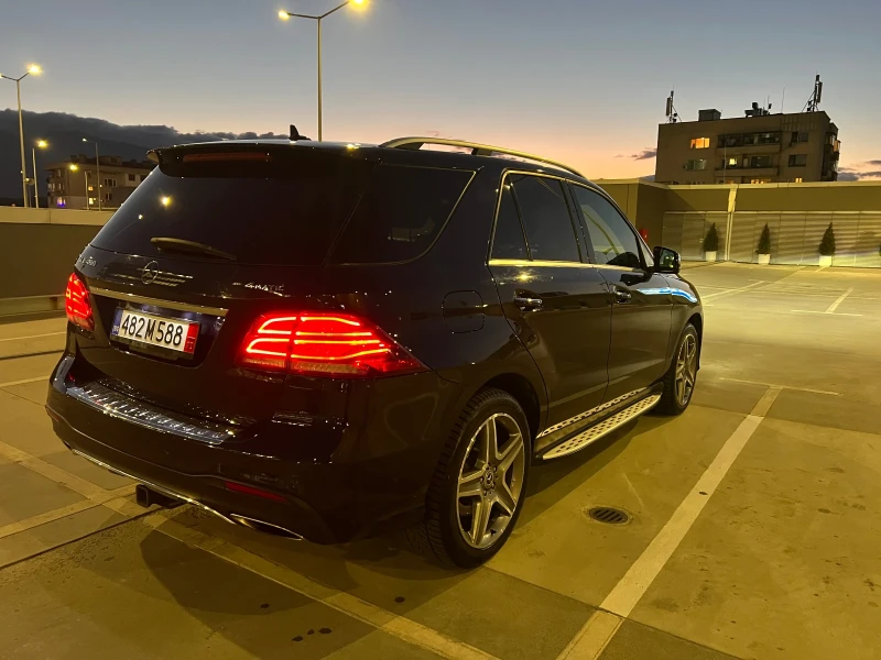 Mercedes-Benz GLE 400 4Matic/AMG/9G/DISTRONIC+ /AIR/ HARMAN 333кс, снимка 11 - Автомобили и джипове - 48416687