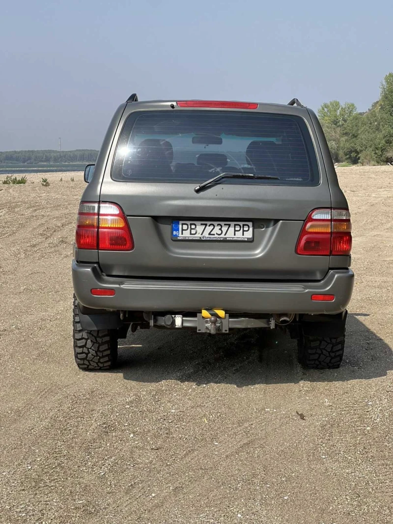 Toyota Land cruiser 100, снимка 4 - Автомобили и джипове - 48485226