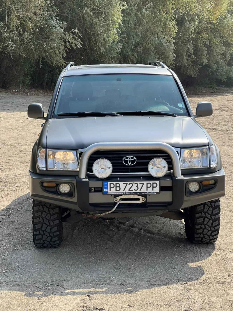 Toyota Land cruiser 100, снимка 3 - Автомобили и джипове - 48485226