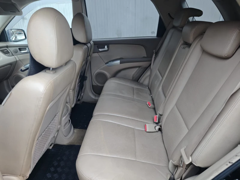 Kia Sportage 2.0 Crdi 4x4 140ks 104000km, снимка 9 - Автомобили и джипове - 53214718