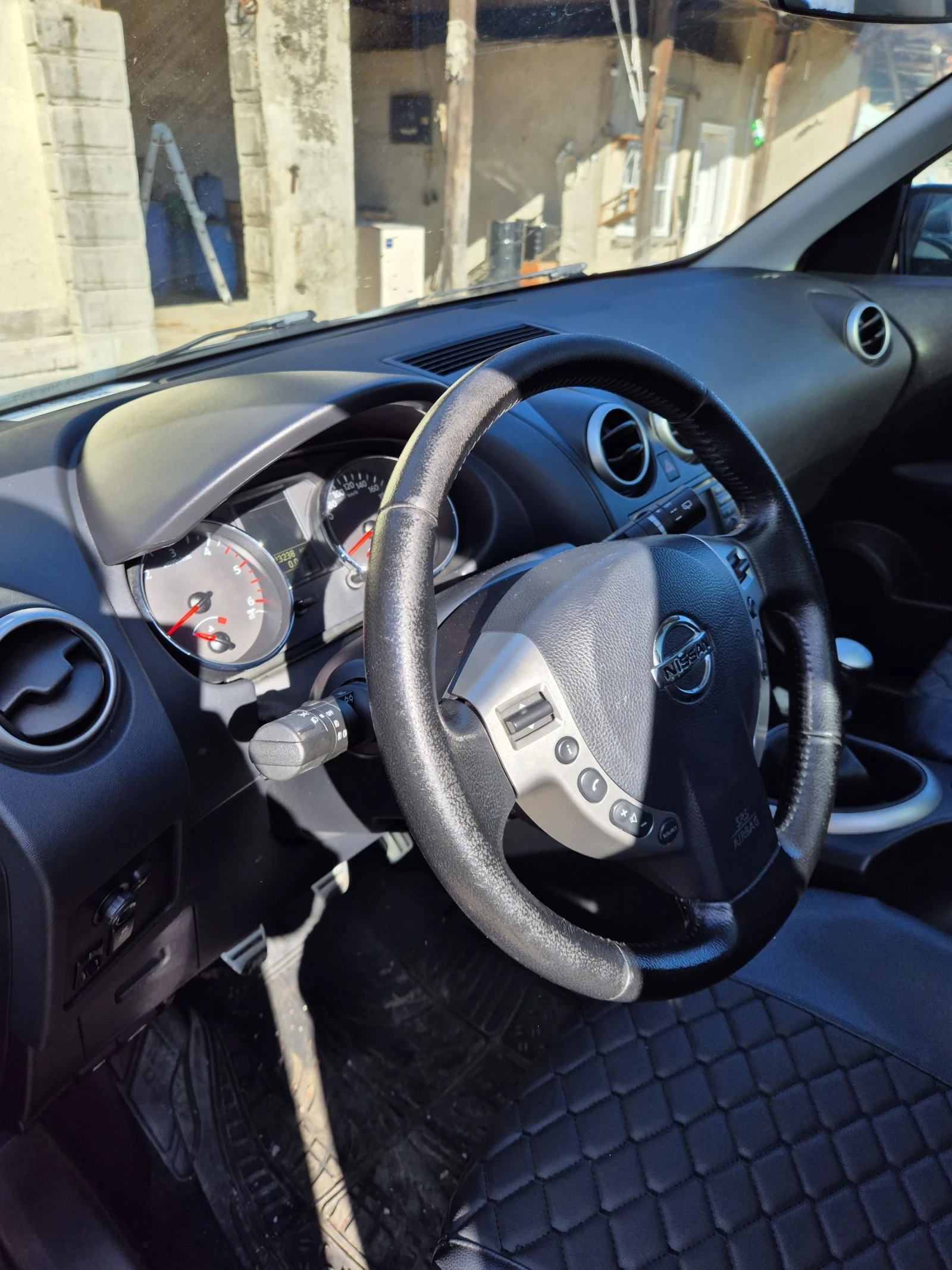 Nissan Qashqai 2.0dci 4x4 n-tec - изображение 5