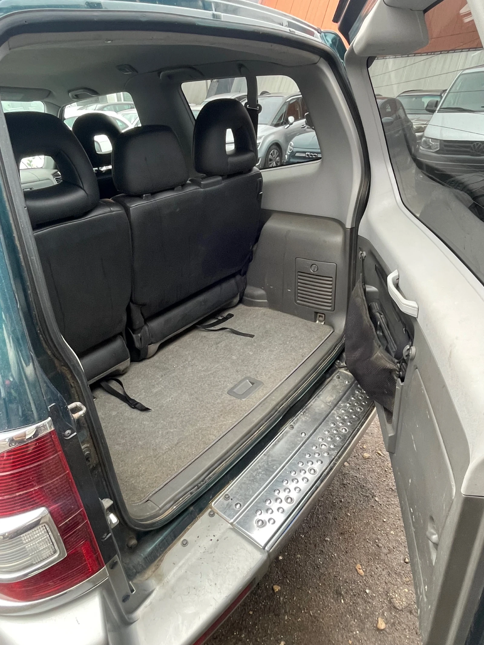 Mitsubishi Pajero 3.2 Ръчни Кожа Климатик Къса база - изображение 7