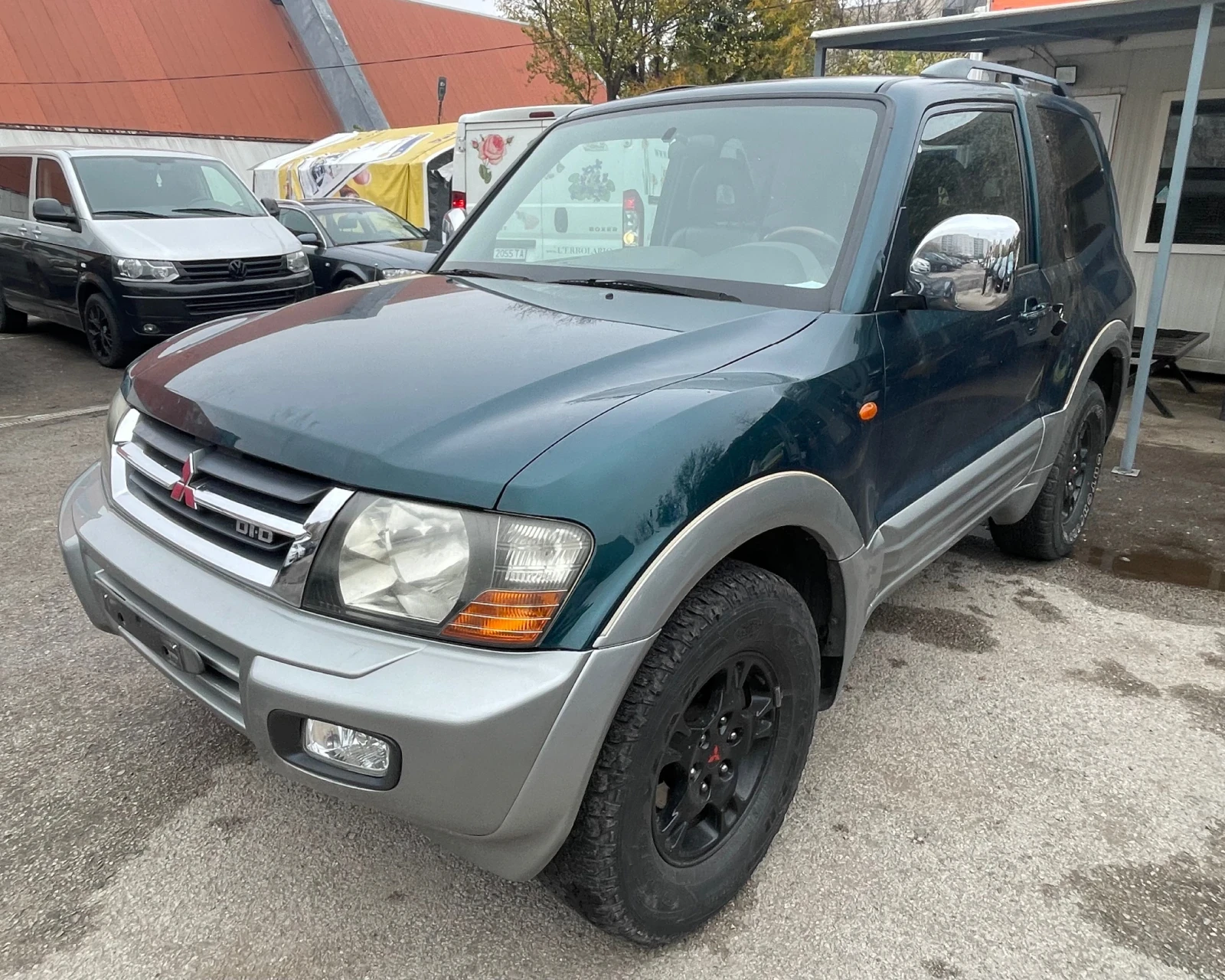 Mitsubishi Pajero 3.2 Ръчни Кожа Климатик Къса база - изображение 4