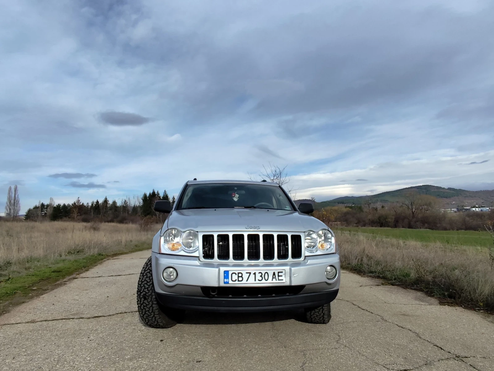 Jeep Grand cherokee  - изображение 2