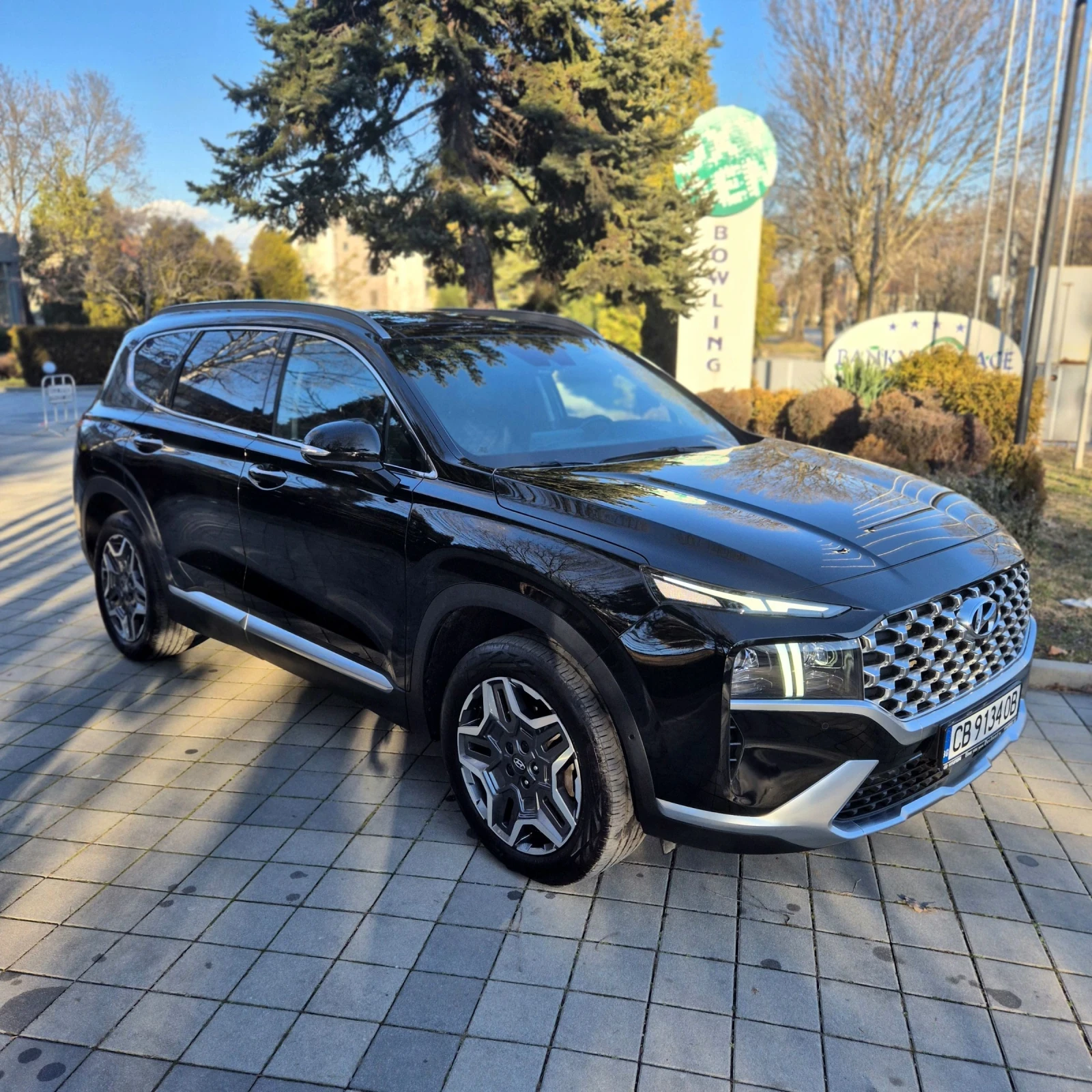 Hyundai Santa fe БУТИКОВО СЪСТОЯНИЕ:ПЪЛНА СЕРВИЗНА ИСТОРИЯ:58300км, снимка 7 - Автомобили и джипове - 53475651