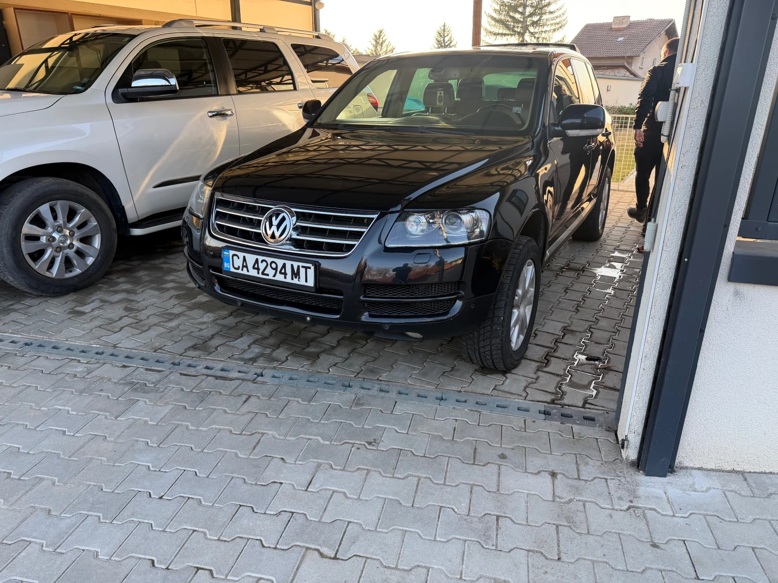 VW Touareg, снимка 4 - Автомобили и джипове - 53904143