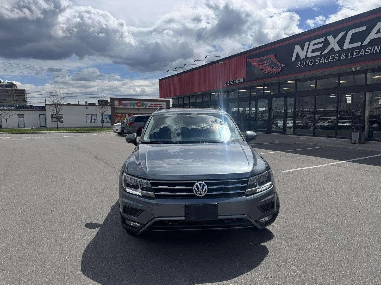 VW Tiguan  SE COMFORTLINE AWD LEATHER PAN/ROOF B/SPOT CAMERA