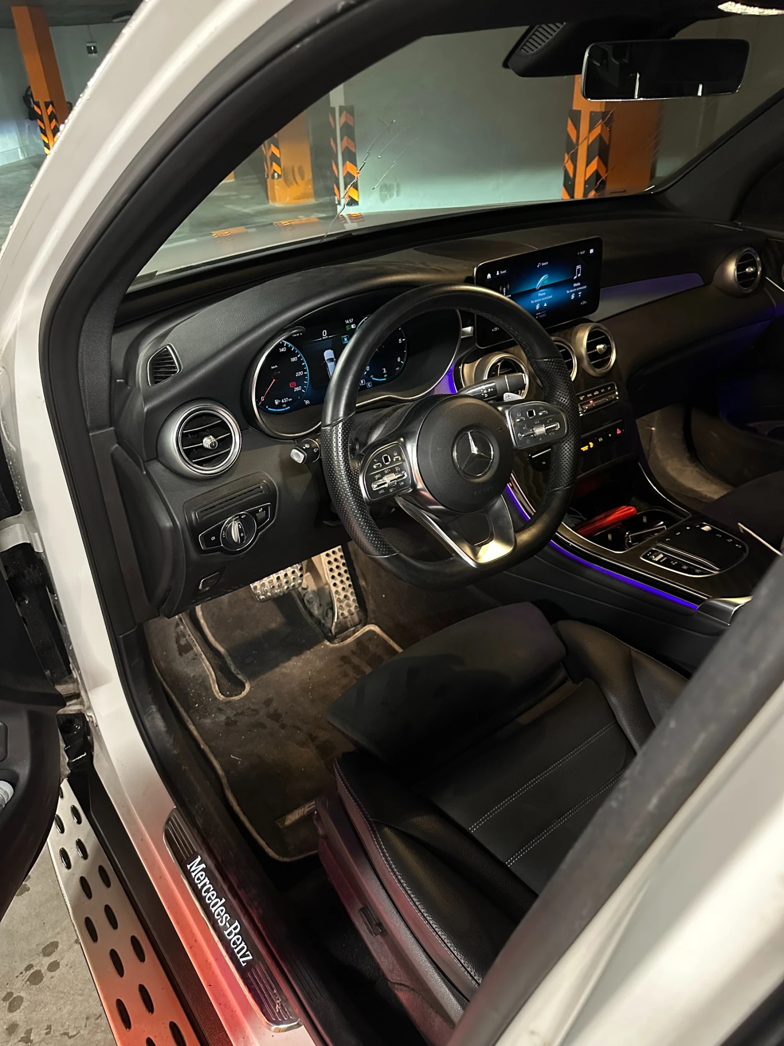 Mercedes-Benz GLC 300, снимка 6 - Автомобили и джипове - 54753961