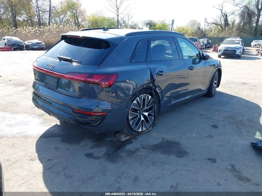 Audi Q8 E-Tron Prestige Quattro, снимка 4 - Автомобили и джипове - 55000878