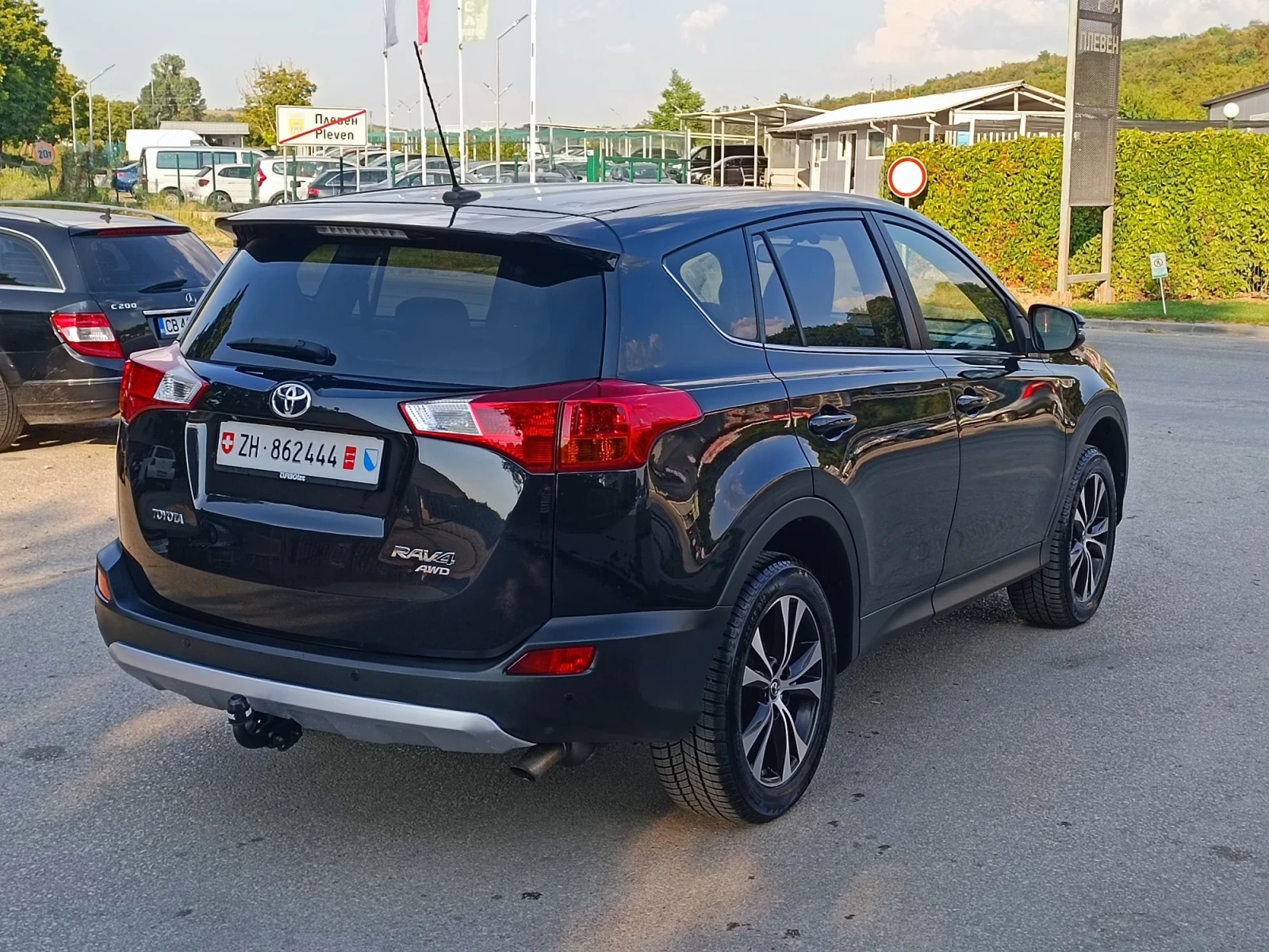 Toyota Rav4 2.0i-151кс-ШВЕЙЦАРИЯ-РЪЧКА-6ск-4х4-KEYLESS, снимка 3 - Автомобили и джипове - 55579436
