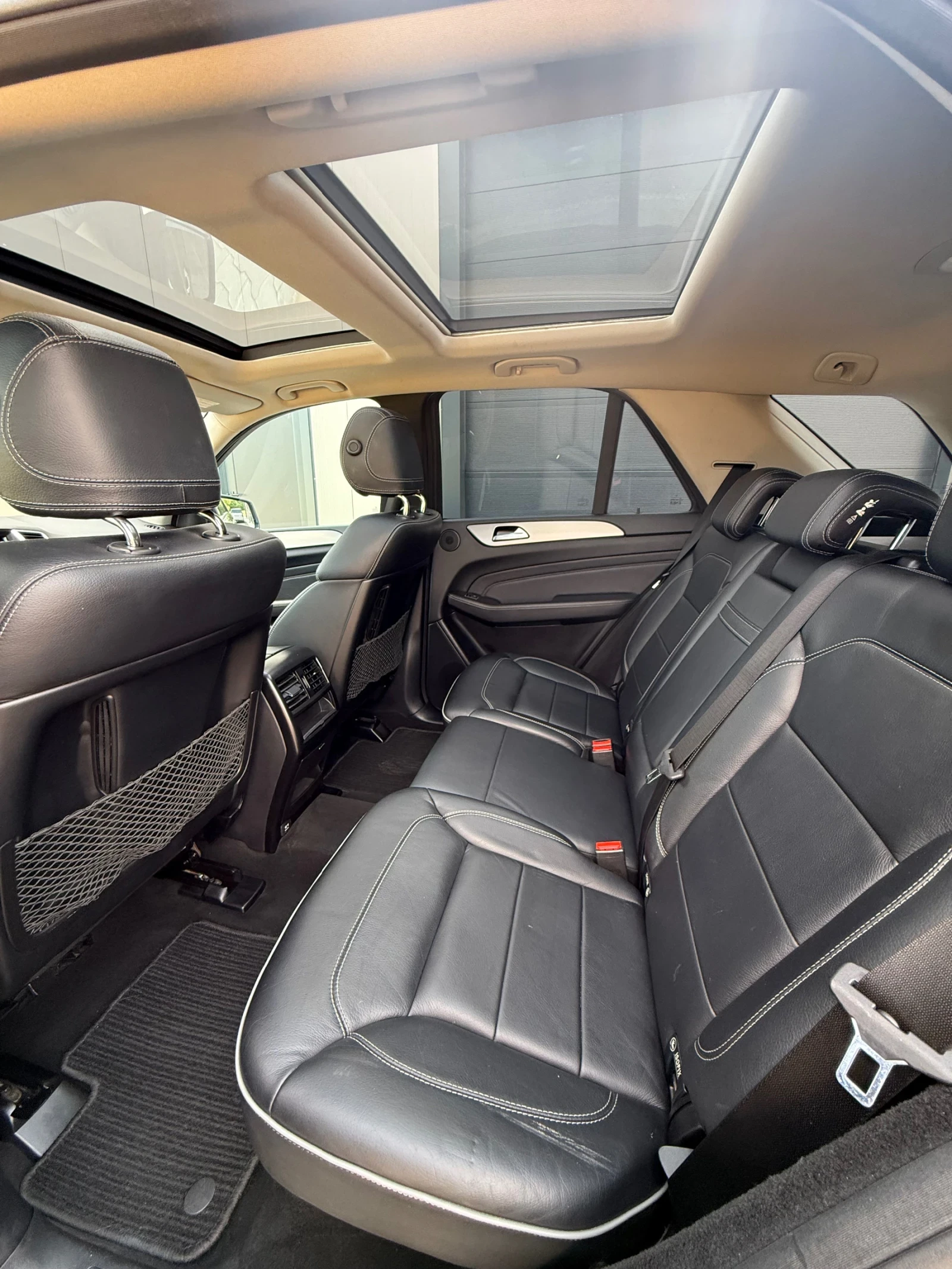Mercedes-Benz ML 350 Панорама\ Обдухване \ Дистроник и др., снимка 6 - Автомобили и джипове - 55711138