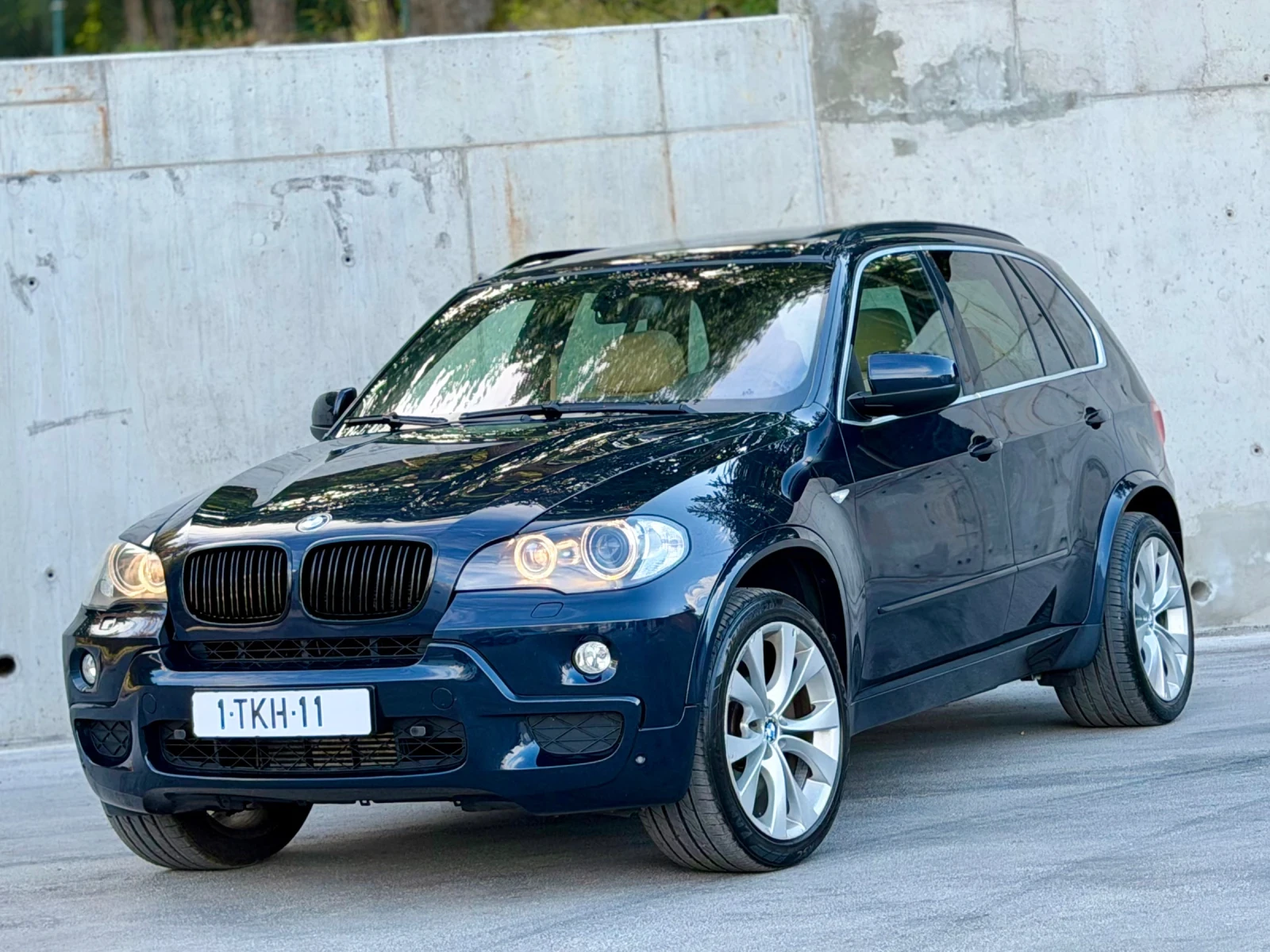 BMW X5 3.5D~286hp~M-Packet~ВАКУМ~KEYLESS GO~ПАНОРАМА
