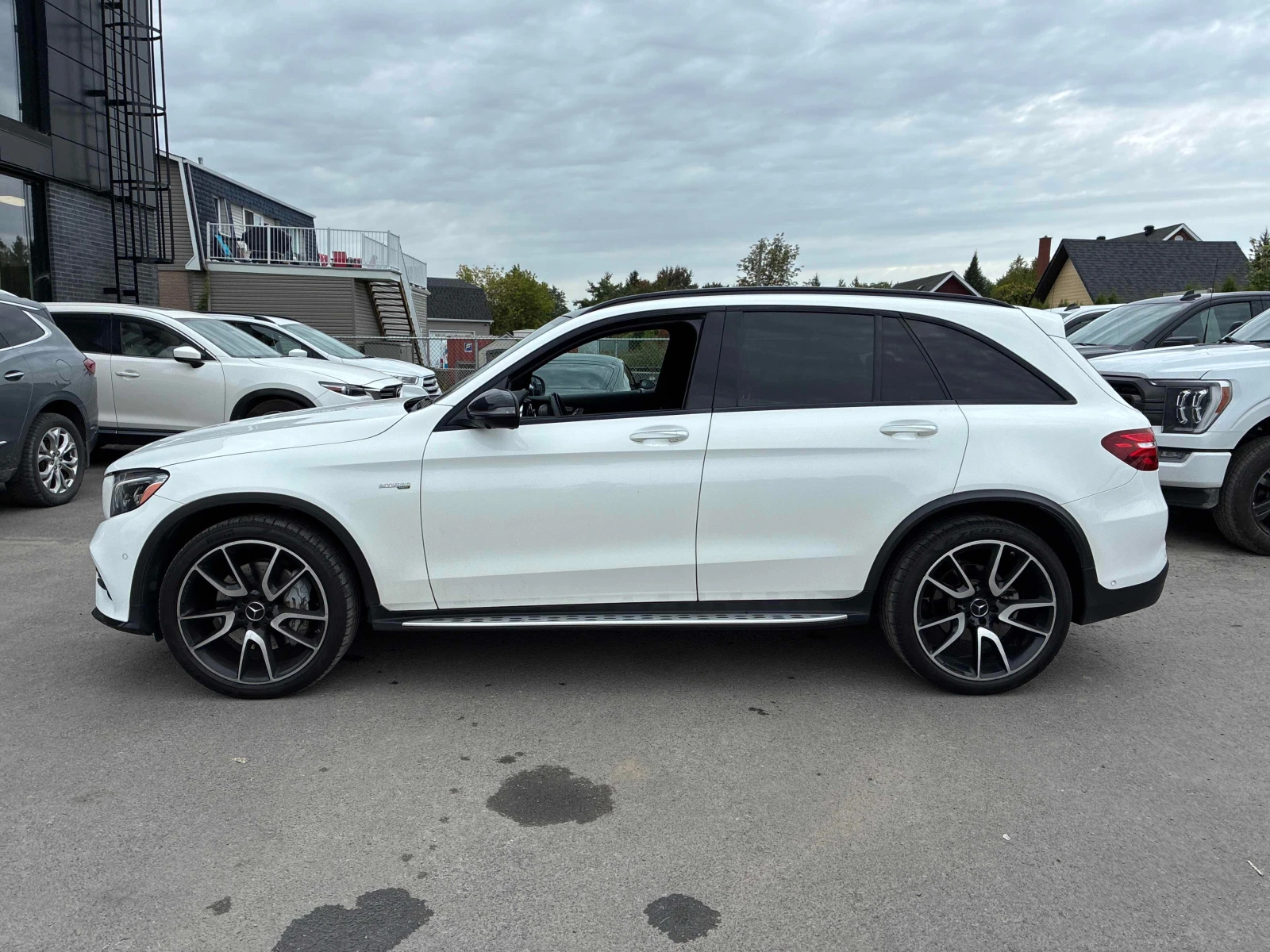 Mercedes-Benz GLC 43 AMG  DISTRONIC / 360 / MEMORY / BURMESTER , снимка 2 - Автомобили и джипове - 56127191