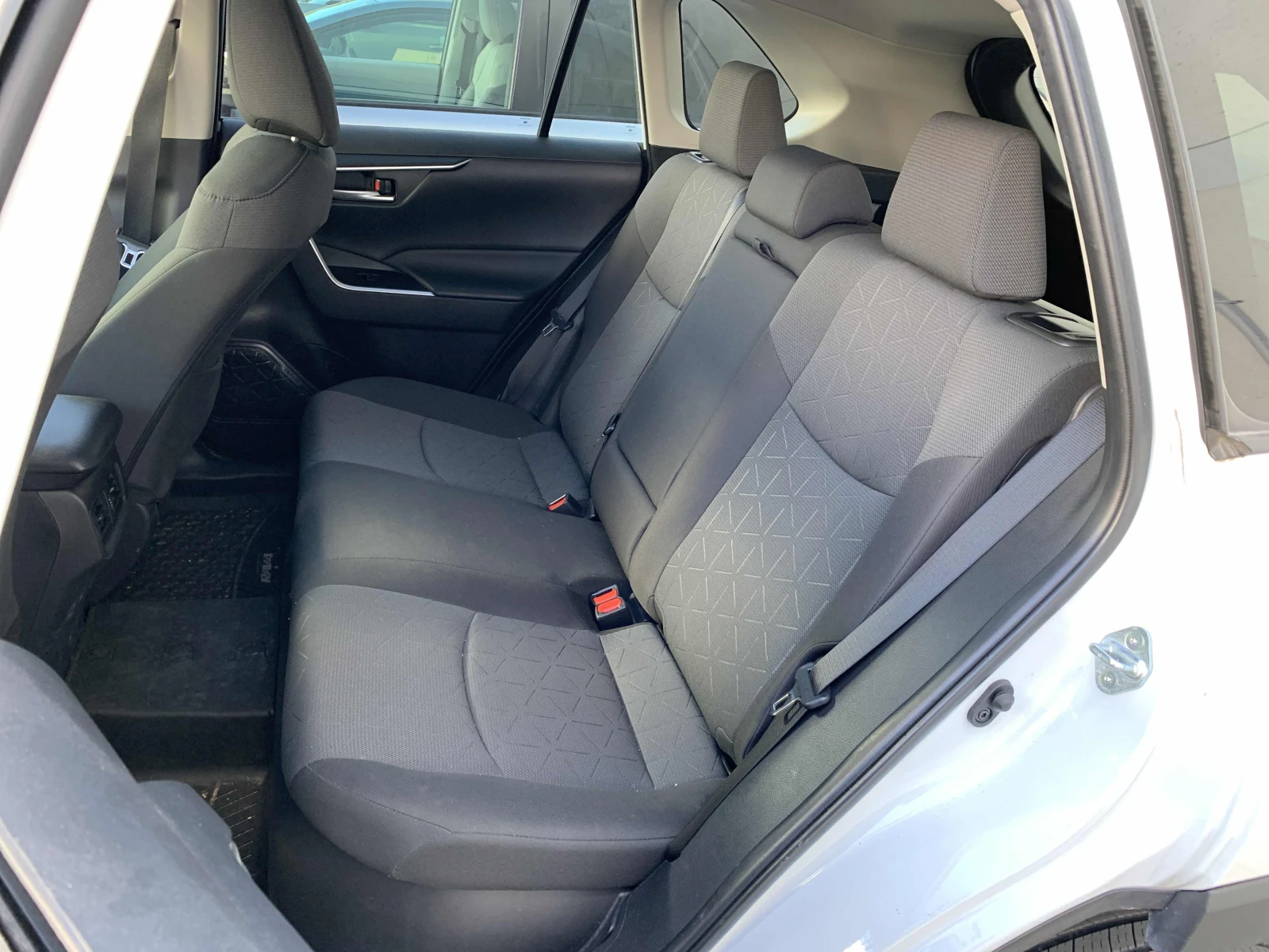 Toyota Rav4 Hybrid XLE, ���������� | Mobile.bg � ����������� 11