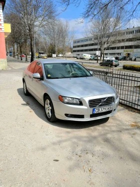     Volvo S80