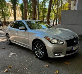 ������ Infiniti Q70