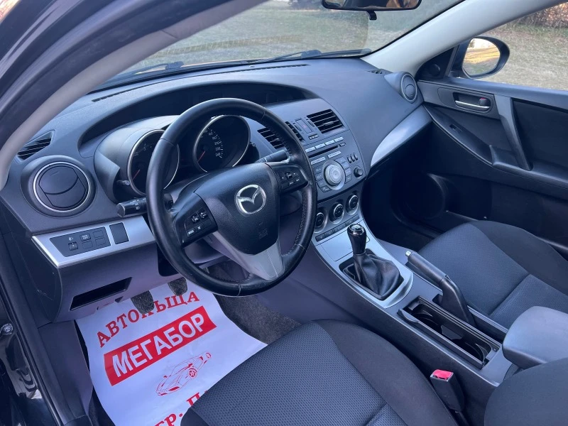 Mazda 3 1.6i 16v/105 p.s-Sedan, снимка 9 - Автомобили и джипове - 44070191