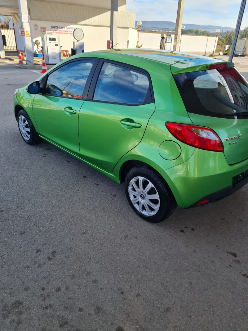 Mazda 2 1.4куб.87к.с., снимка 4 - Автомобили и джипове - 47524086